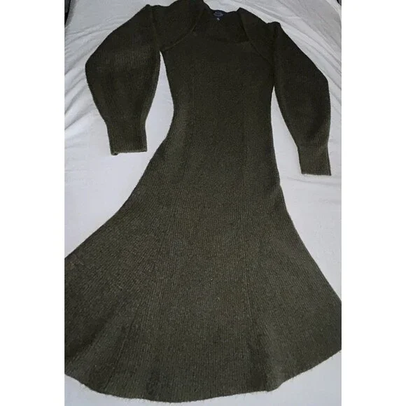Green Long Sleeve Maxi Sweater Dress In Women’s Medium - Picture 15 of 16
